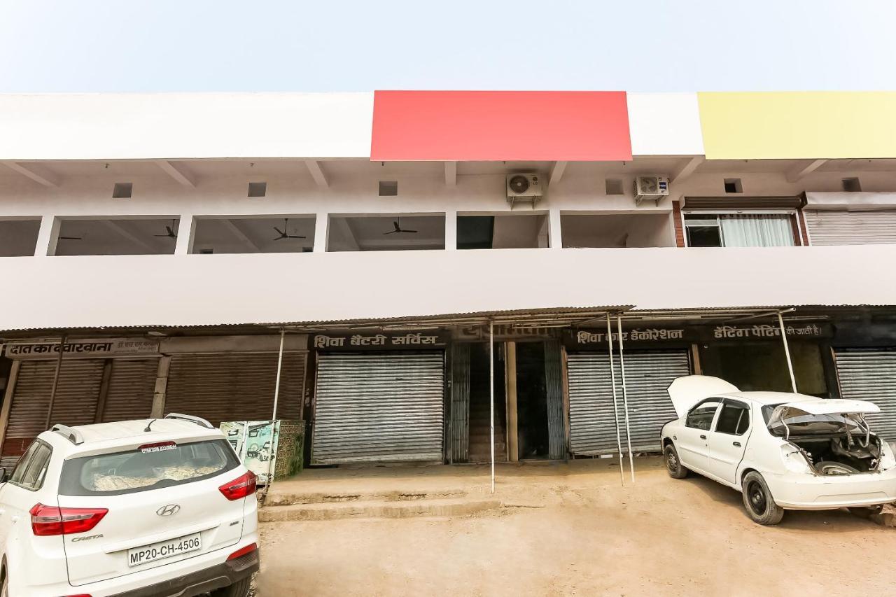 Oyo 69647 Yash Lodge Jabalpur Esterno foto