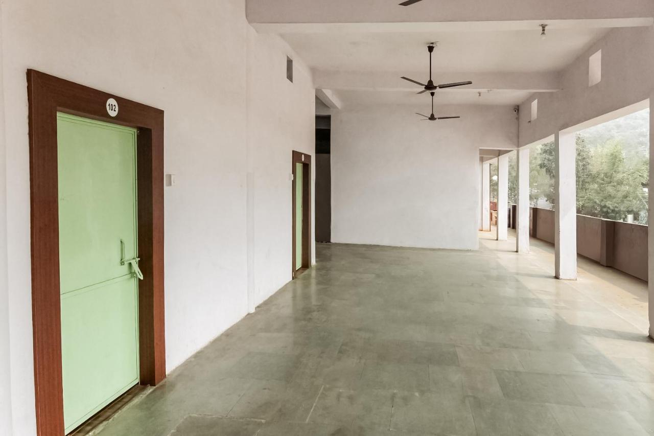 Oyo 69647 Yash Lodge Jabalpur Esterno foto