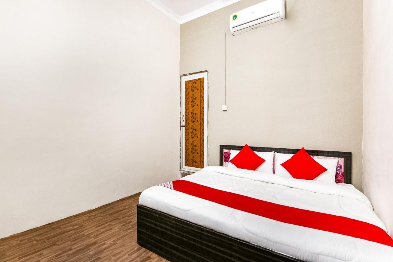 Oyo 69647 Yash Lodge Jabalpur Esterno foto